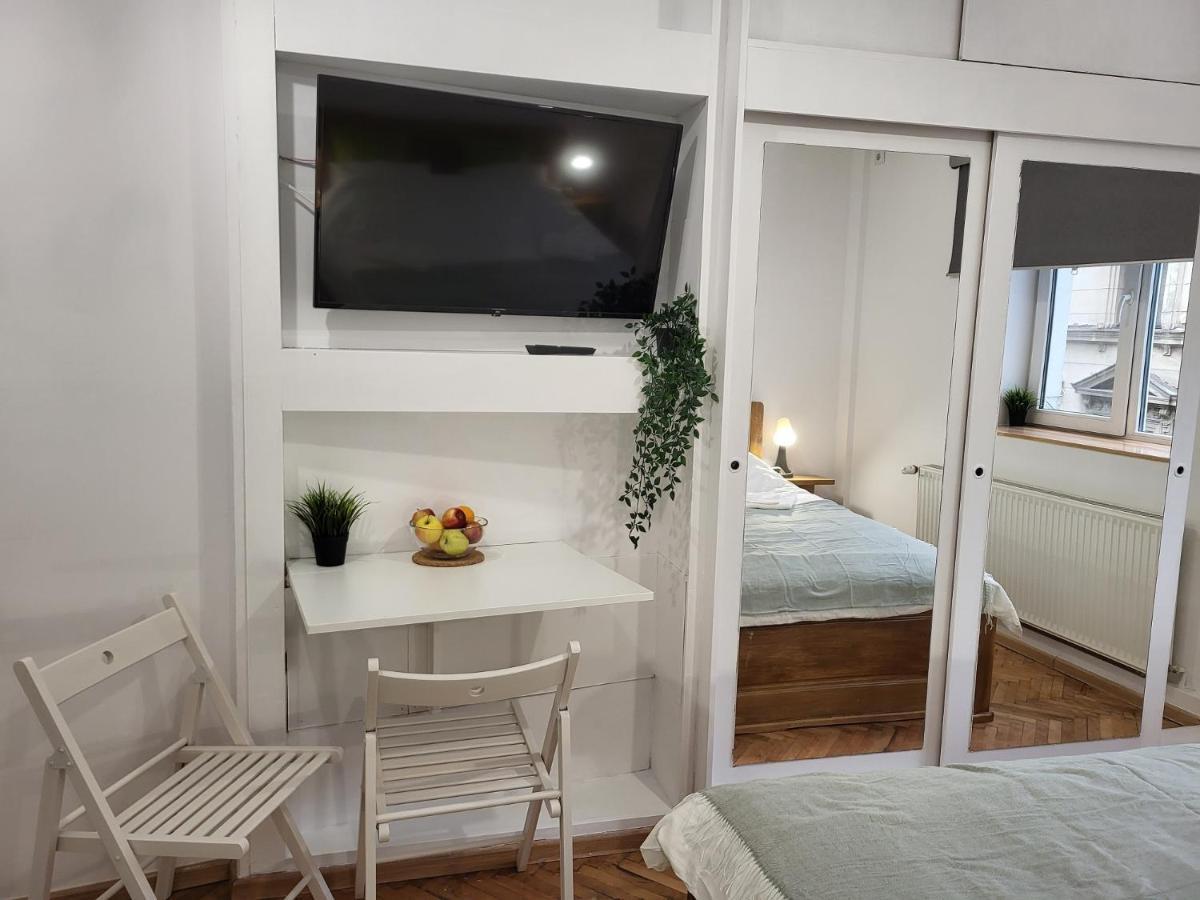 Cozy Old Town Apartments - Lipscani Букурещ Екстериор снимка